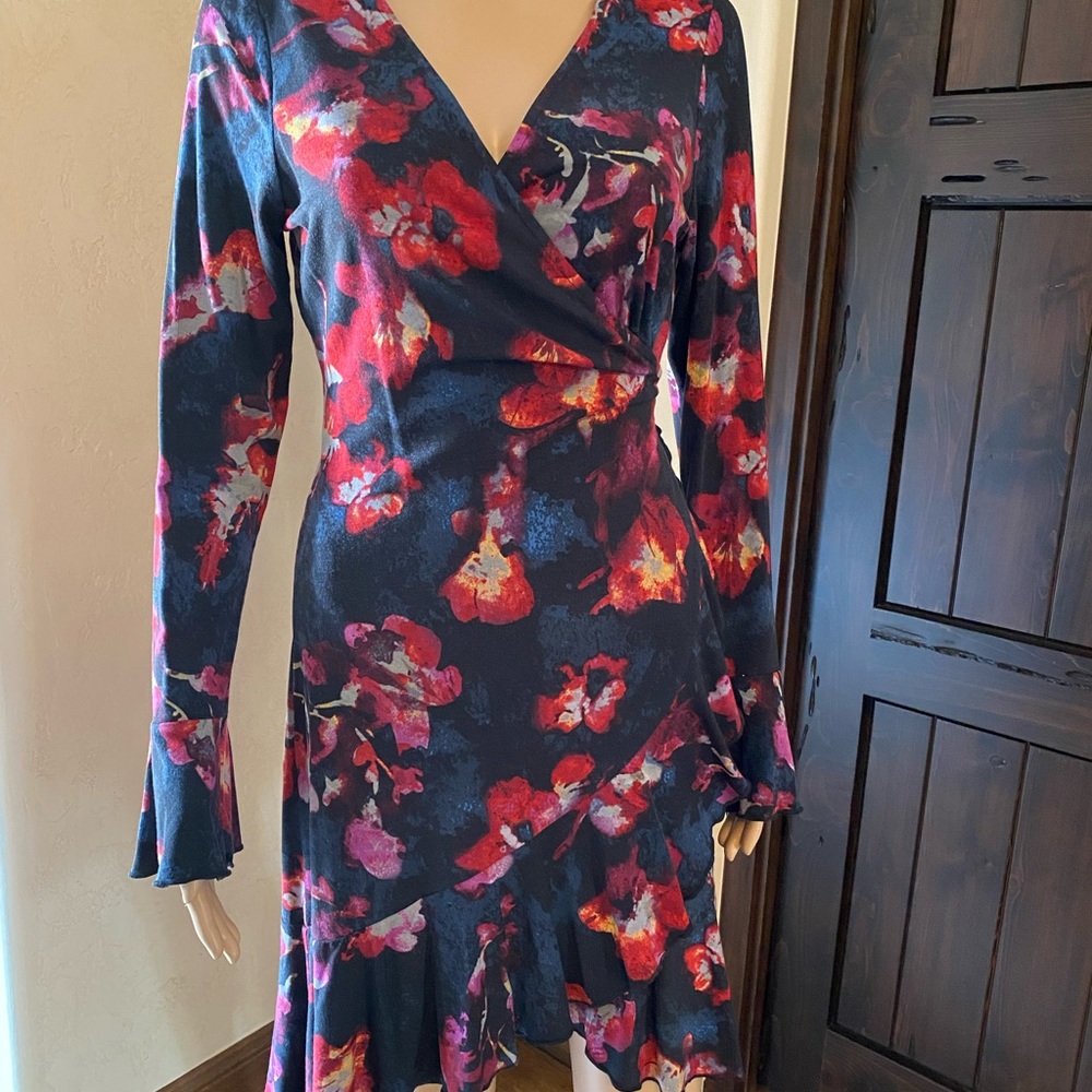 Tart navy wrap floral dress, size S